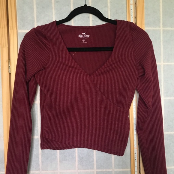 burgundy surplice top - Picture 1 of 2